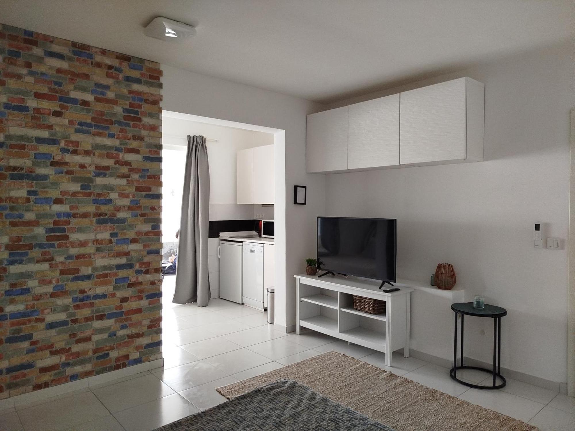 Apartman Iva ノヴァリャ エクステリア 写真